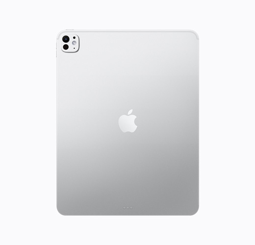 银色 iPad Pro 的背面外观，展示银色亮面 Apple 标志。