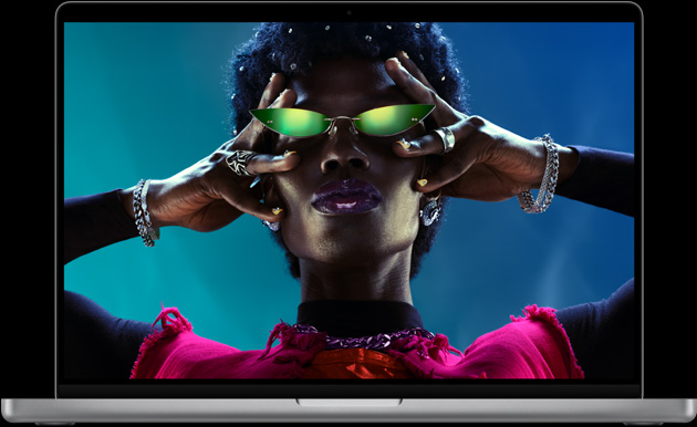16 英寸 MacBook Pro，展示 Liquid 视网膜 XDR 显示屏。