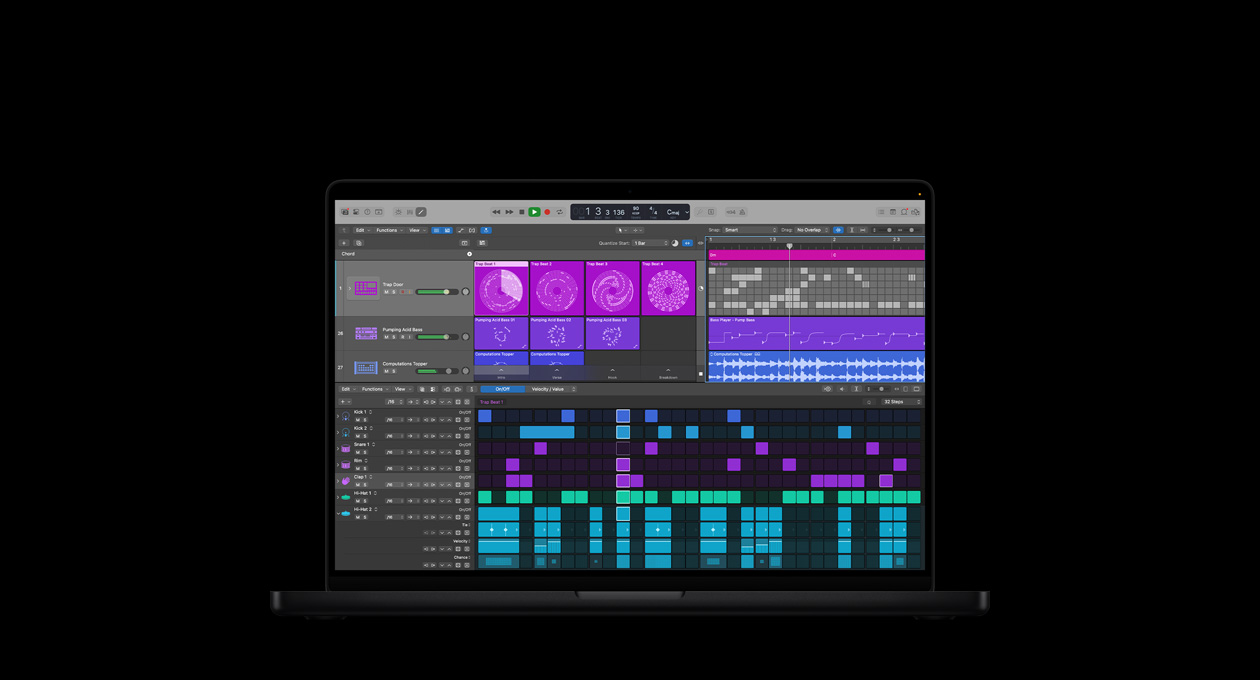 16 英寸 MacBook Pro 屏幕显示 Logic Pro 混音板界面，紫色和粉色方块分别代表不同的音频层和声音；界面底部为节拍制作工具，不同色块代表不同的打击乐器。